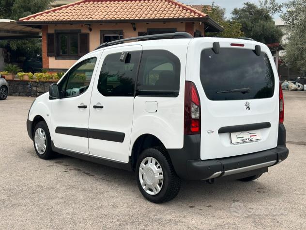 Peugeot Partner 1.6HDi Pianale ribassato Disabili - Foto 7