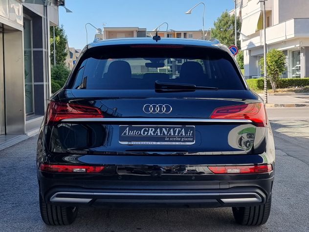 Audi Q5 35 TDI S tronic Business 163cv - Foto 4
