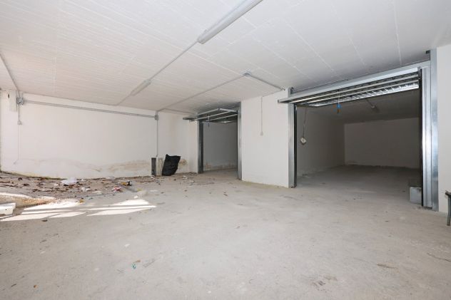 GARAGE SEMINTERRATO - Foto 6