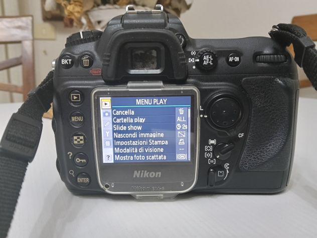 Nikon D200 con obiettivo 50mm 1.8 e Flash Nikon Speedlight SB 800 - Foto 4