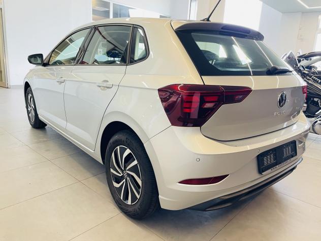 Volkswagen Polo 1.0 TSI Life DSG 95Cv - Foto 4