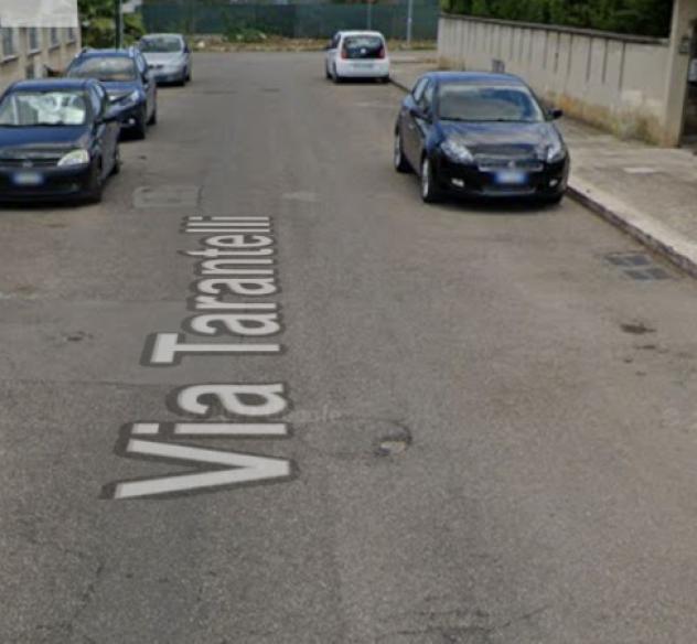 Immobile in asta di 120 m², box auto in vendita a Squinzano - Foto 9