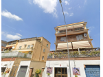 ARCO DI TRAVERTINO GRAZIOSO TRILOCALE ARREDATO