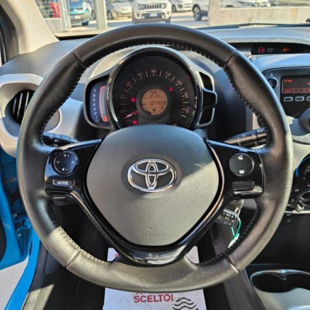 TOYOTA Aygo 1.0 VVT-i 69 CV 5 porte x-cool rif. 23969688 - Foto 9
