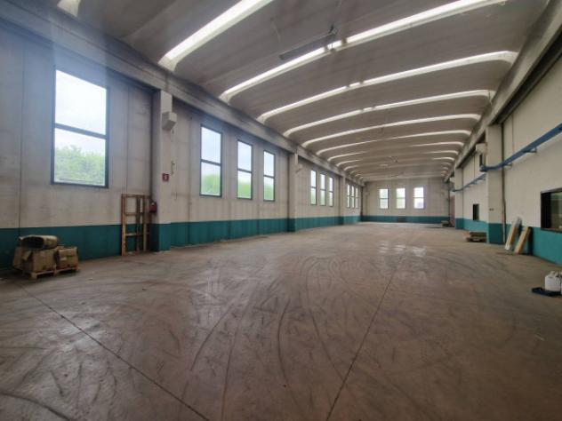 Immobile di 2950 m² con più di 5 locali in affitto a Inveruno - Foto 13