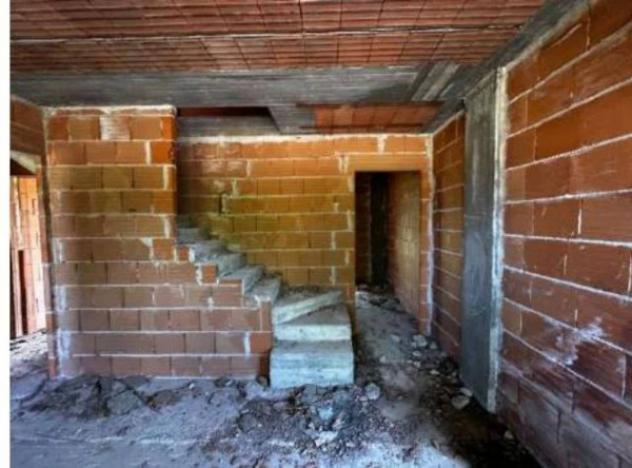 Immobile in asta di 989 m² in vendita a Rodigo - Foto 3
