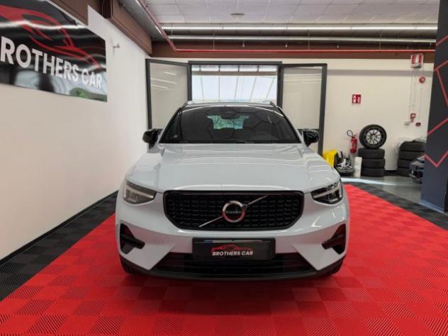 VOLVO XC40 B3 automatico PLUS DARK cloud blue rif. 23970711 - Foto 2