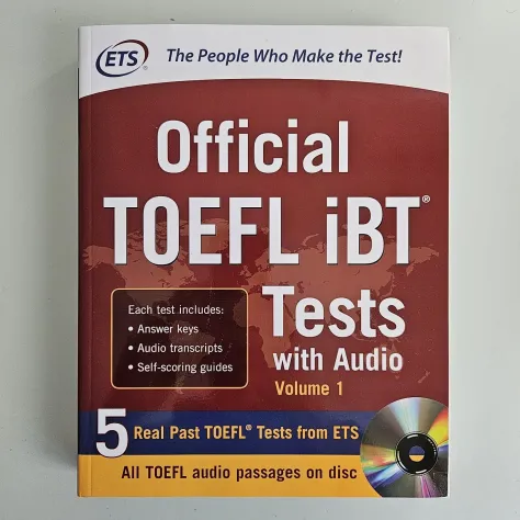 Official TOEFL iBT Tests With Audio - Volume 1 + CD-ROM - ETS