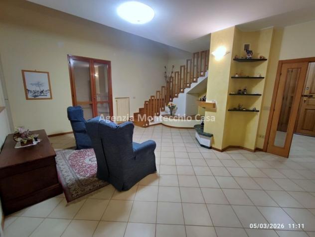 AMPIO APPARTAMENTO CON MANSARDA, INGRESSO INDIPENDENTE - Foto 6