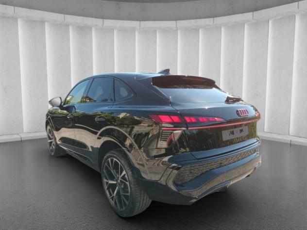 AUDI Q3 2000 SPB TDI BLACKLINE 150CV STRONIC TETTO"20 rif. 24069424 - Foto 6