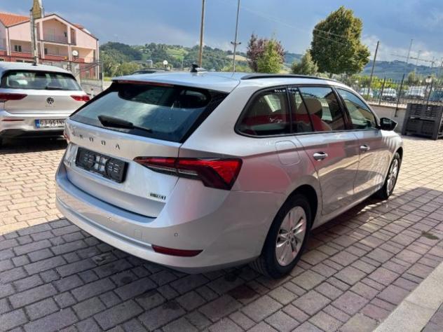 SKODA Octavia 1.5 G-TEC DSG Wagon Ambition rif. 24078224 - Foto 3
