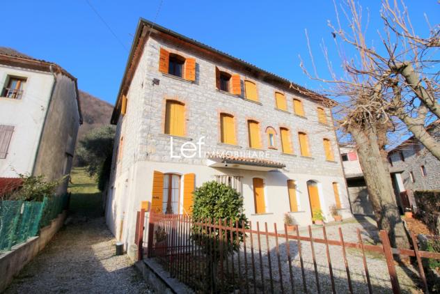 CASA INDIPENDENTE di 7 vani e di 367 mq (CISON DI VALMARINO) rif. LC46_6