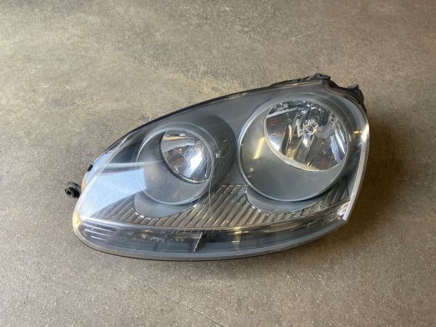 Faro anteriore SX Volkswagen Golf 5 del 2006 (1K6941005A)