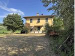 Rustico casale in Vendita in zona GHIZZANO con giardino