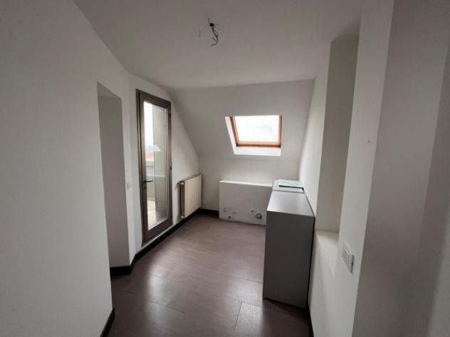 Immobile di 160 m² con 4 locali in affitto a Brescia - Foto 5