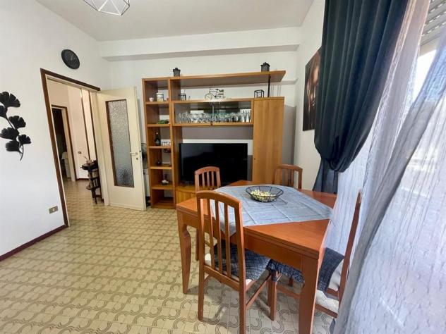 cst680 - ampio trilocale tutto balconato, box cabtina e posto auto-- solo 680 € inclusi riscaldameto e spese condominiali - Foto 5