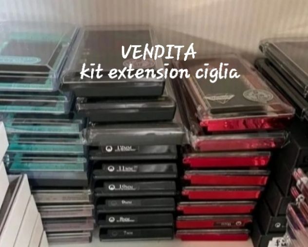 Rappresentante vende kit extension ciglia