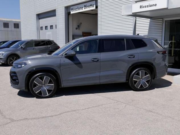 VOLKSWAGEN Tayron 2.0 Tdi 193cv 4motion R-Line Plus Dsg 7p rif. 23830948 - Foto 2