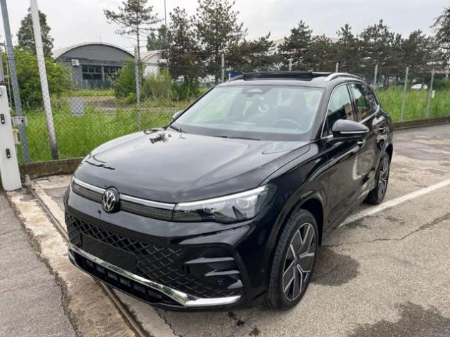 VOLKSWAGEN Tiguan 2.0 TDI 193 CV DSG 4MOTION R-Line Plus Km 0 rif. 23837320 - Foto 2