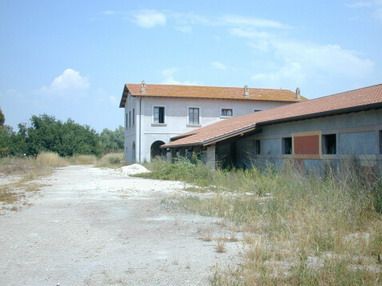 Casale Commerciale in Vendita in VIA PORTUENSE a Roma - Foto 4