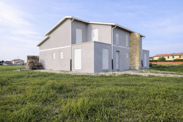 Porzione di casa in vendita a Cesena
