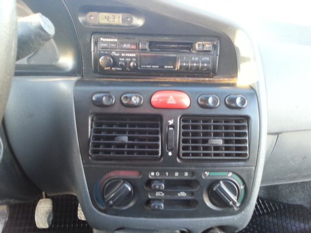 Fiat Strada 1.2 Pickup Metano - Foto 9
