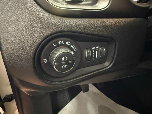 JEEP RENEGADE 1.6 MJT 130CV LIMITED - 2023 - Foto 9