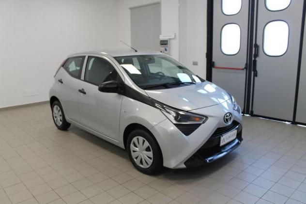 Toyota Aygo Connect 1.0 VVT-i 72 CV 5 porte x-play - Foto 3