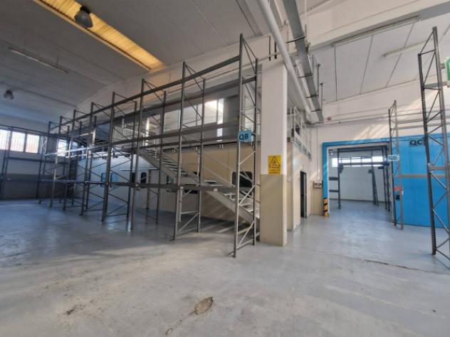 Immobile di 3700 m² con più di 5 locali in vendita a Settimo Milanese - Foto 7