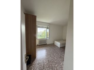 Camera grande zona ospedale Parma