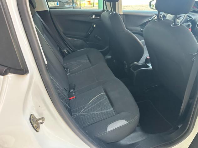 Peugeot 208 1.2 VTi 82 CV - Foto 9