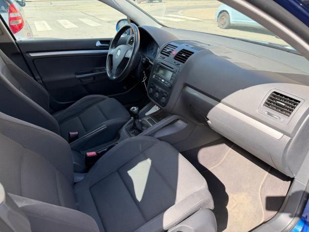 Volkswagen Golf 1.6 16V FSI 5p. Sportline - Foto 9
