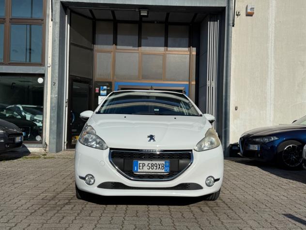 Peugeot 208 GARANZIA COMPLETA 1.4 HDi 68 CV 5 porte Active - Foto 9