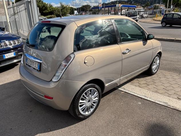 Lancia Ypsilon 1.2 Argento - Foto 6