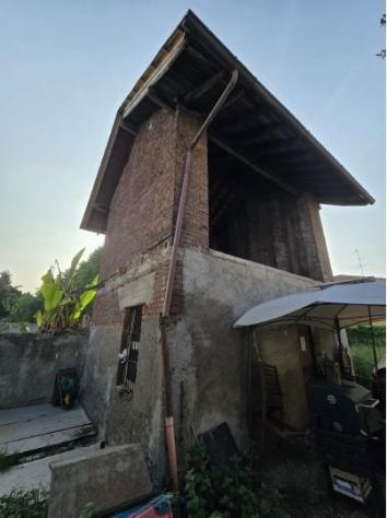 Porzione di casa indipendente con box e rustico su due livelli - Foto 9