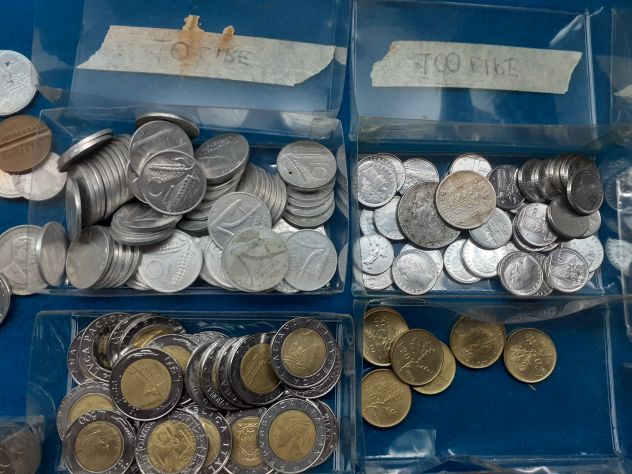 Monete e banconote "lira italiana" del 1900. - Foto 4