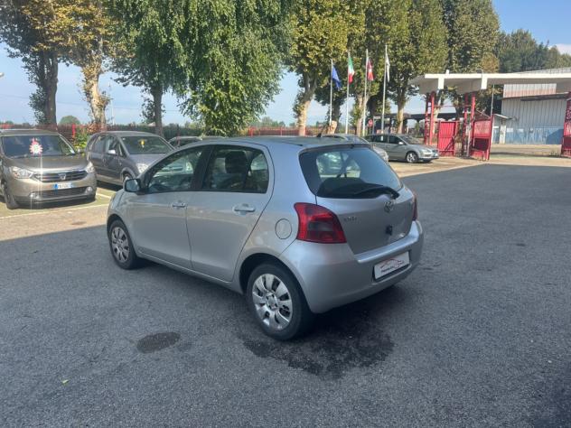 Toyota Yaris 1.0 5 porte - Foto 5