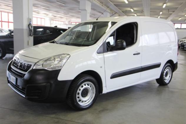 PEUGEOT Partner BlueHDi 100 L1 Furgone + IVA 22% rif. 23851461 - Foto 2