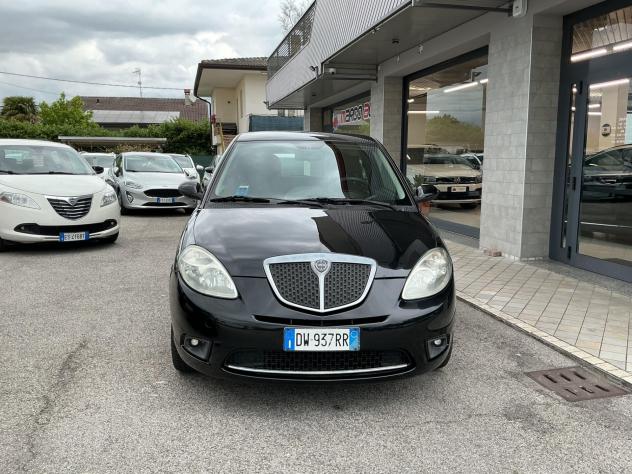 Lancia Ypsilon 1.4 GPL Neopatentati - Foto 2