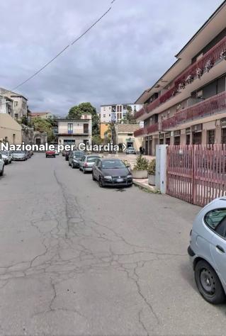 Magazzino in vendita a Acireale, Guardia