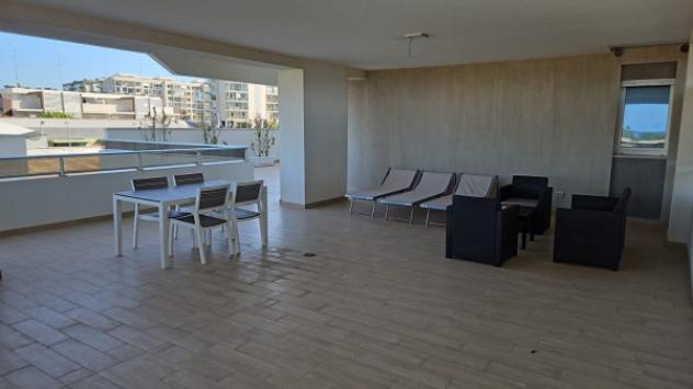 Appartamento di 80 m² con 2 locali e box auto doppio in affitto a Bari