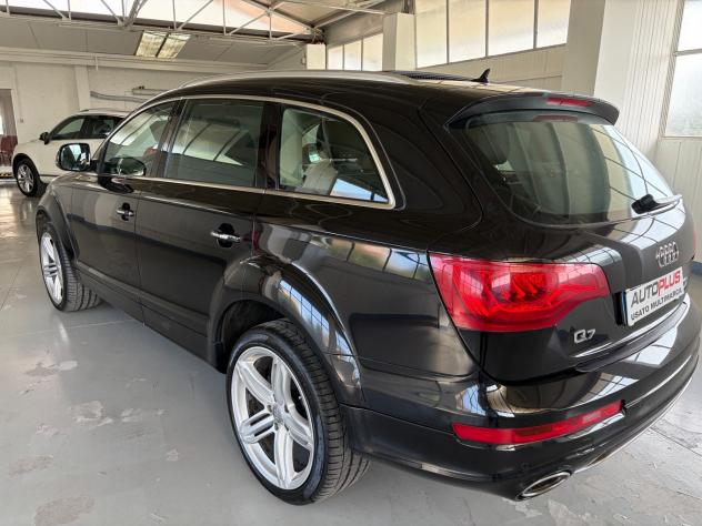 Audi Q7 3.0 V6TDI 245 CV 7POSTI PACK V12 - Foto 7
