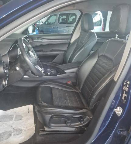 Alfa Romeo Stelvio Stelvio 2.2 t Executive Q4 210cv auto - Foto 7