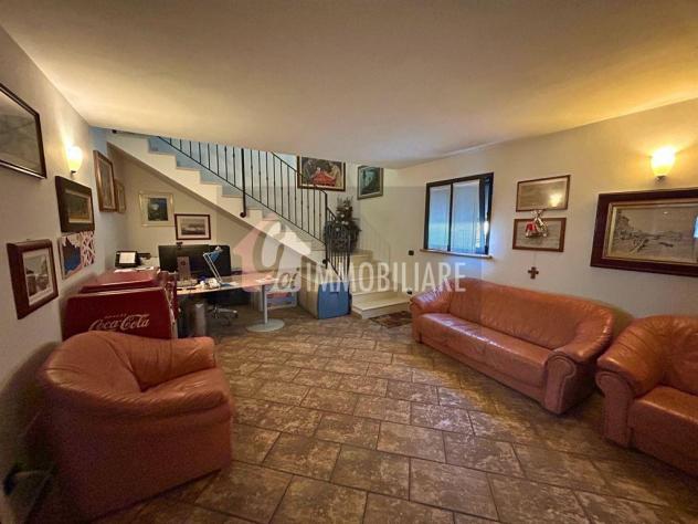VILLA INDIPENDENTE PRONTA PER ESSERE ABITATA - Foto 7