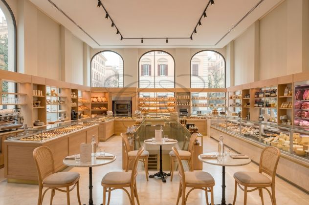 Vendita Mura e Attività: Bar, Gastronomia Pasticceria Quartiere Trieste