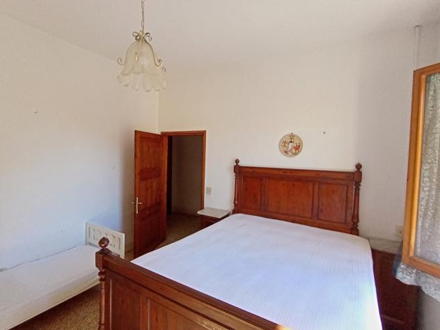 APPARTAMENTO di 4 vani e di 82 mq (GAMBASSI TERME) rif. G 26 - Foto 13