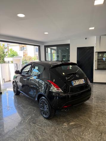 Lancia Ypsilon 1.2 69 CV 5 porte GPL Gold - Foto 3