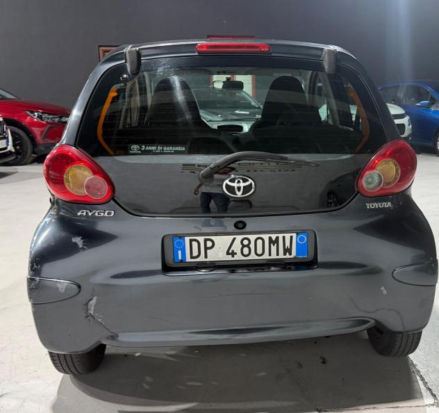 Toyota Aygo 5p 1.0 Now Benzina Neopatentati 5 Porte - Foto 5