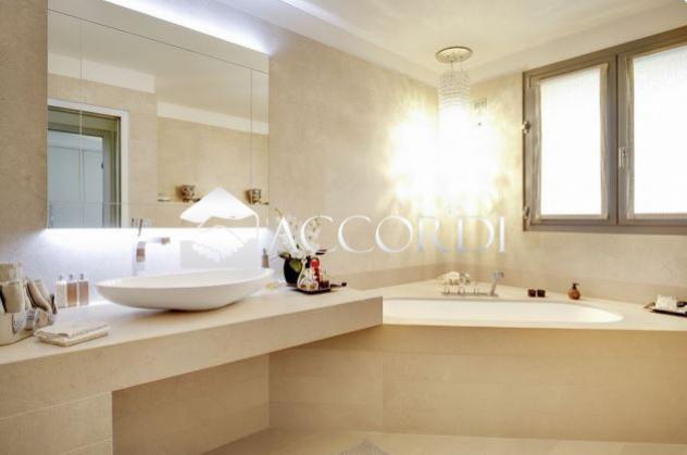 VILLA di 18 vani e di 700 mq (CONEGLIANO) rif. AM30G_23 - Foto 6