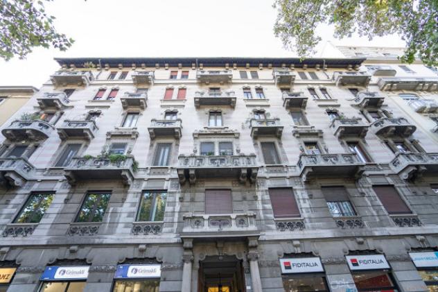 Appartamento di 118 m² con 4 locali in vendita a Milano